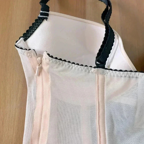 Victoria’s  Secret Pale Pink Boned Corset, Faux Front Lace Up, Side Zipper 34B - Picture 4 of 13